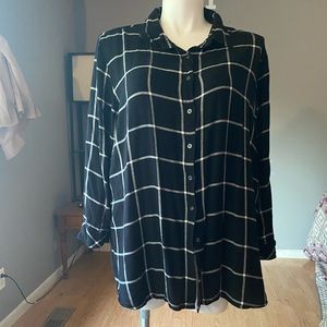 Ava & Viv black and white plaid button up